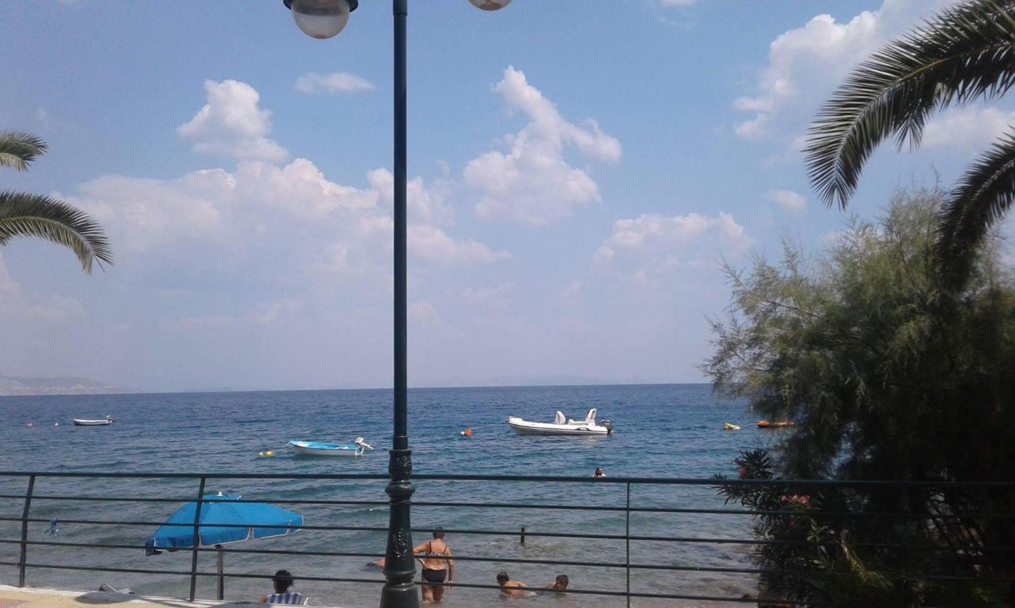 Agioi Theodoroi Beach Exterior photo